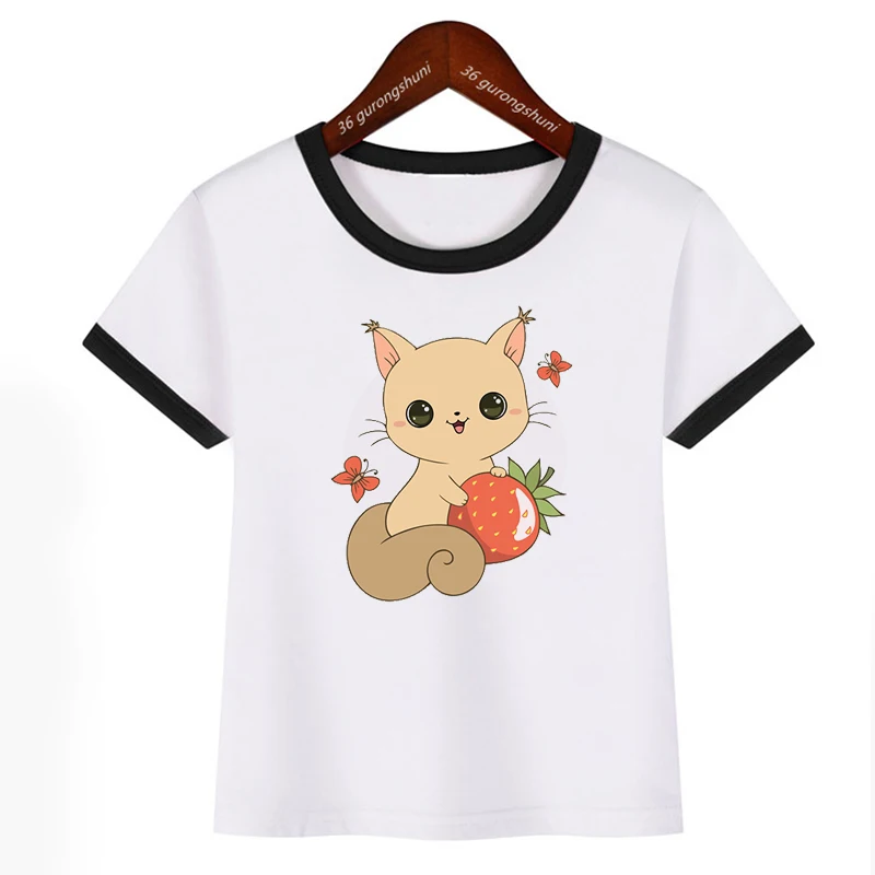 

t-shirt for boys/girls Cute little squirrel with a big strawberry cartoon print young children tshirt summer boys girls clothes