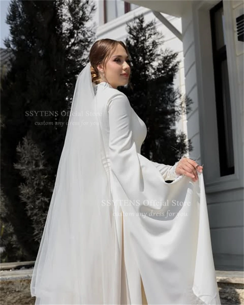 SSYTENS Ivory Dubai Muslim Wedding Dresses Customized Islamic Bridal Gowns Feather Beads Long Sleeves Bride Dress Robe De Mariée