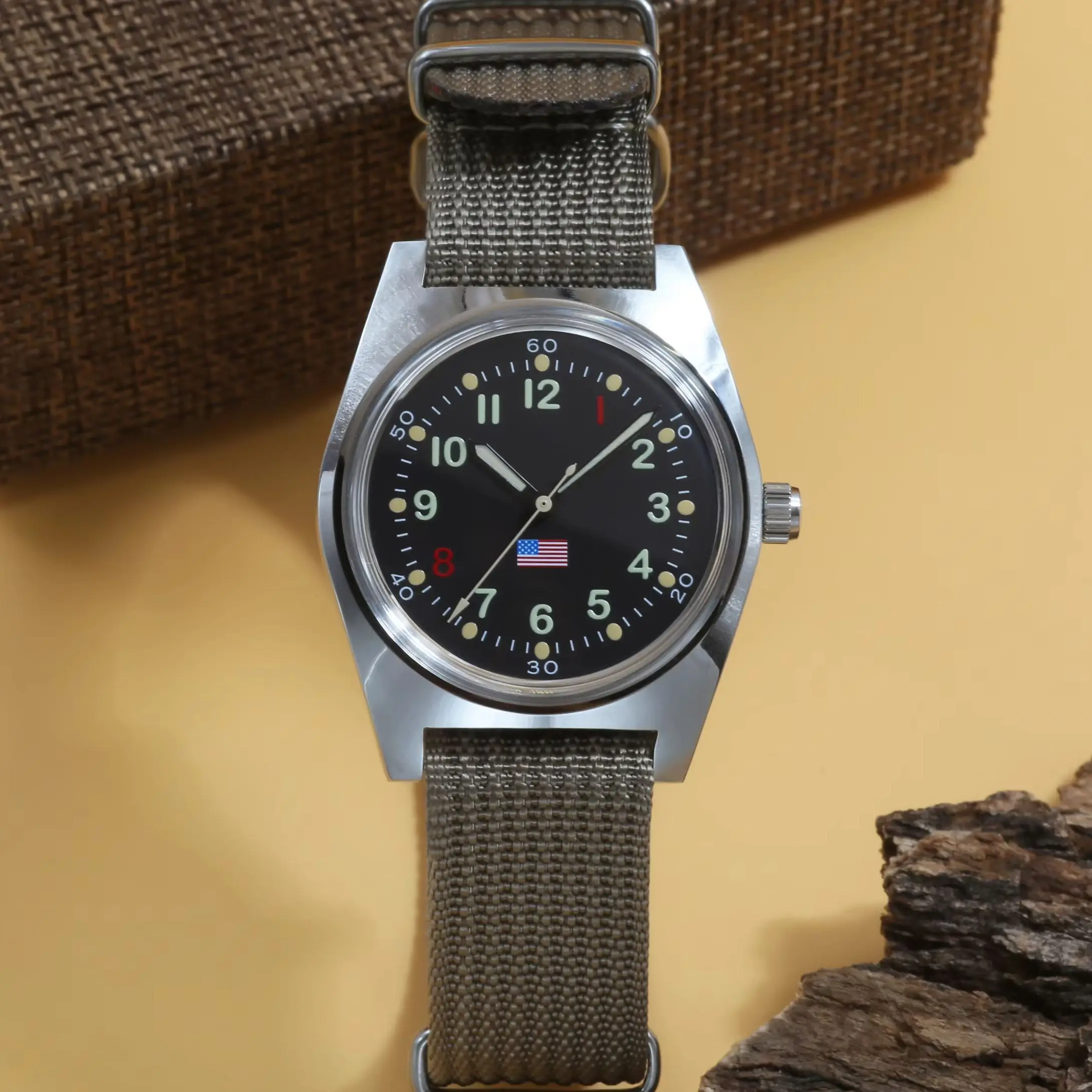 

PHANTOM Men's Retro Mechanical Watch Stainless Steel Waterproof Retro Military Manual Mechanical Watch 36MM Dropship