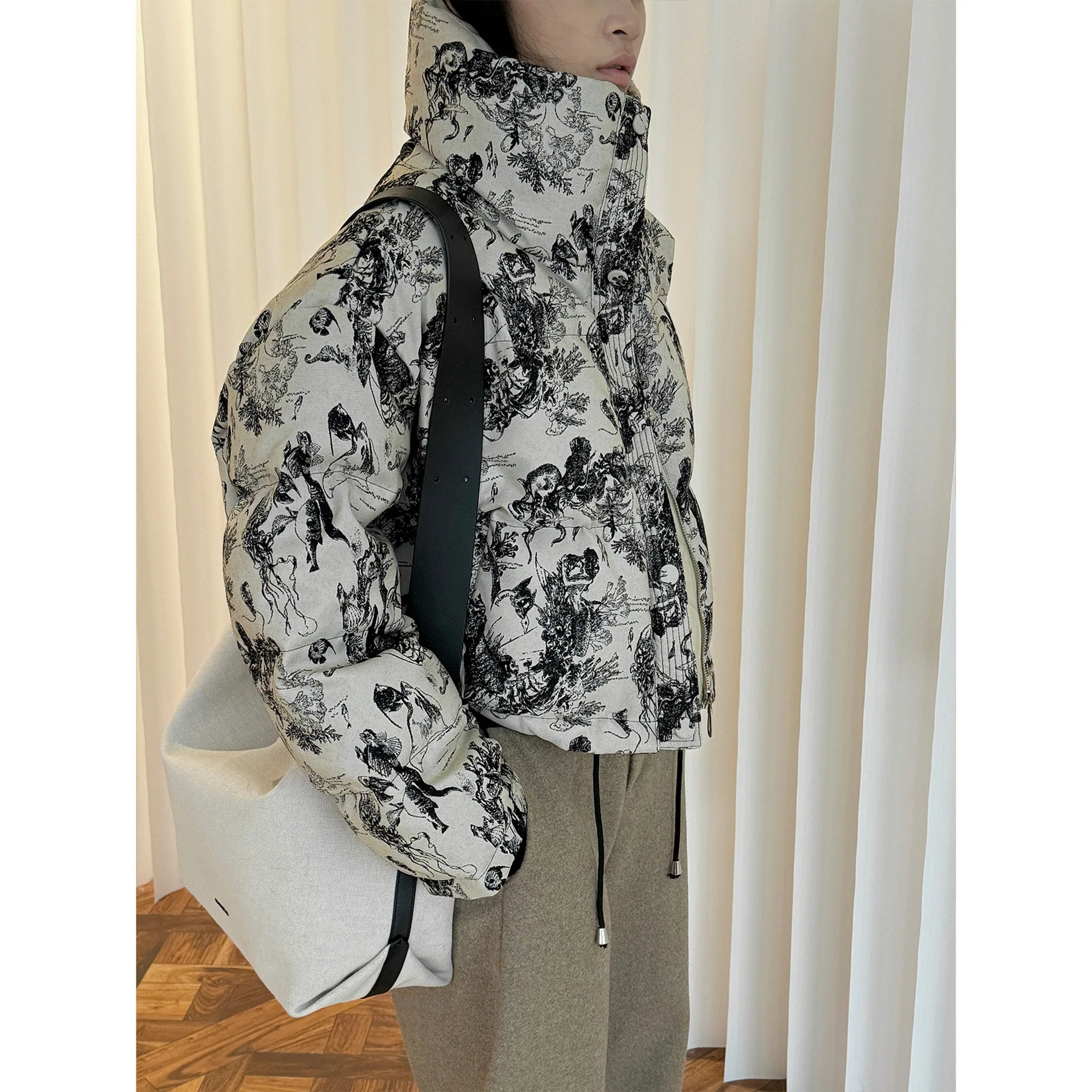 UMI MAO Winter New Oriental Style Ink Painting Bread Down Jacket Fluffy Warm Loose Short Coat For Women Casacos Feminino