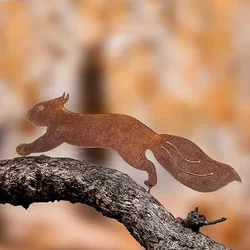 1pc Creative Tree Insert, Rusty Squirrel Silhouette Metal Decoration Tree Stakes, Branch Insert Decoration For Home Iron Art