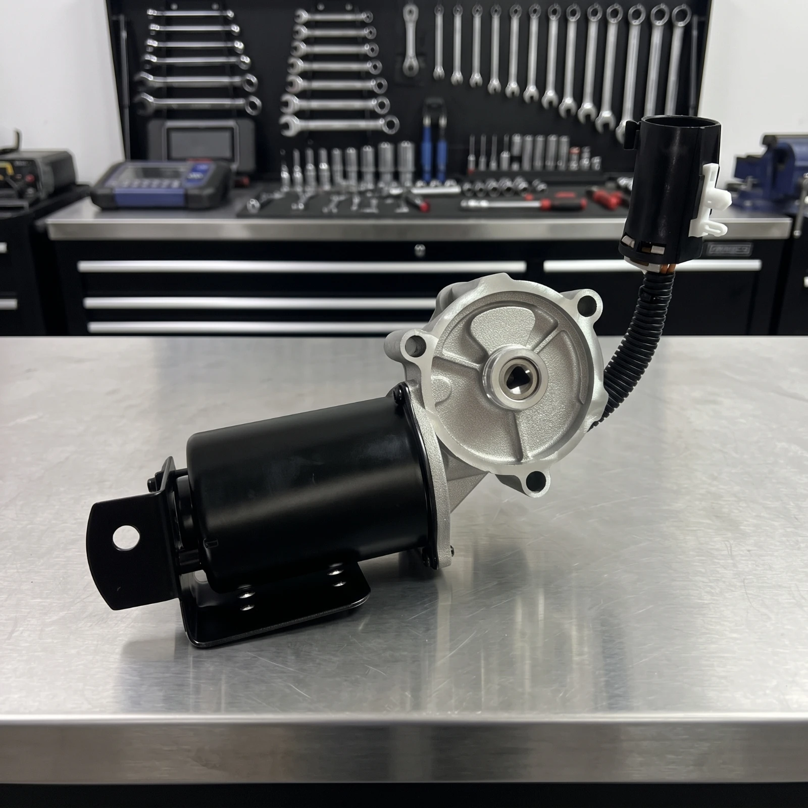 Transfer Case Move Motor Actuator 4WD Transfer Case Move Motor Automotive Part OEM Specification Direct Fit for Mechanics