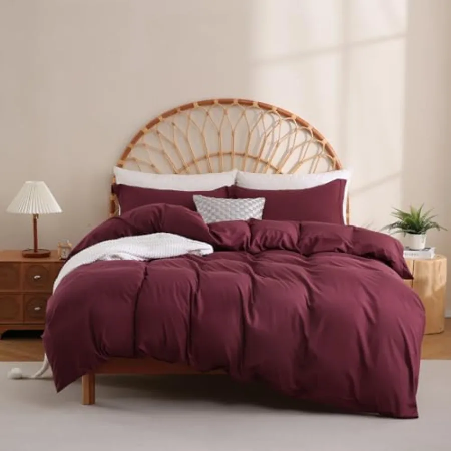 

Burgundy Duvet Cover Set Full Size, 3 Piece Duvet Cover with Pillow Shams, Soft Brushed Microfiber Zipper Closure, Comforter No