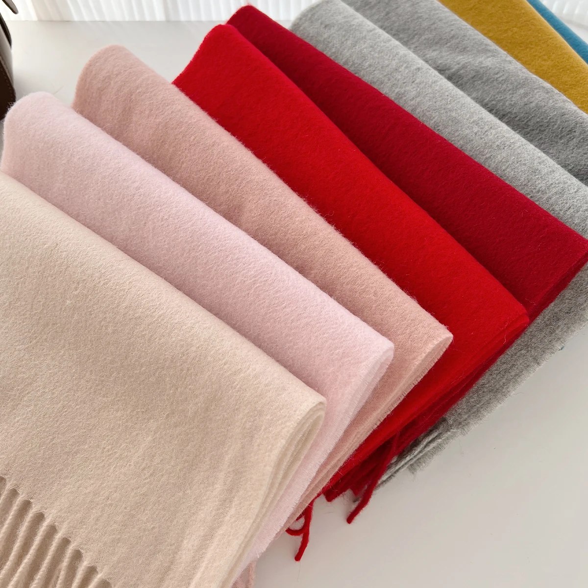 Solid Tassels 100% Wool Scarf Men And Women Fashion Classic Soft Cashmere Muffler New Autumn Winter Warm Thermal Shawl Outside