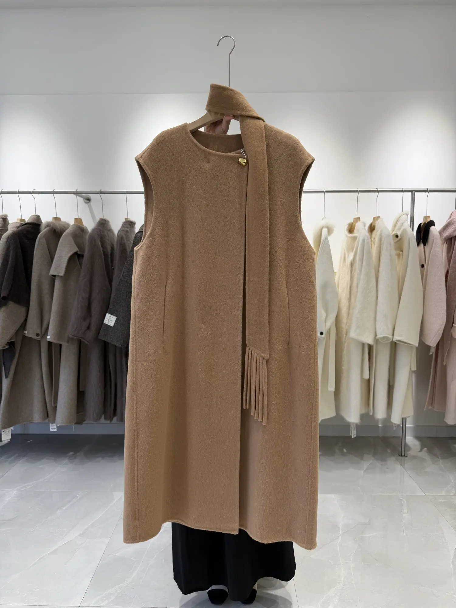 Women New Early Autumn French Sleeveless Wide Shoulder Wool Vest With Tassel Scarf Korean Long Dress Style Versatile Outerwear