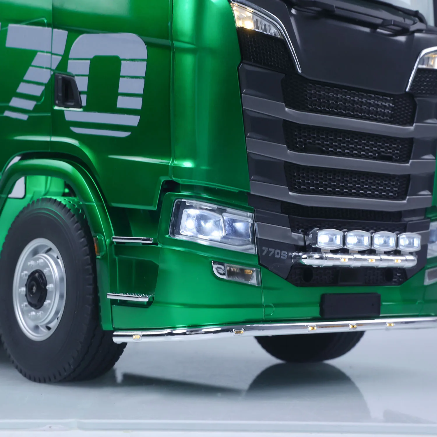 

RTR TOUCAN 1/14 Трактор с дистанционным управлением 770S 6*6 2-скоростной RC Грузовик Замки оси автомобиля Открывающиеся дверные фонари Звуки Дымовой блок