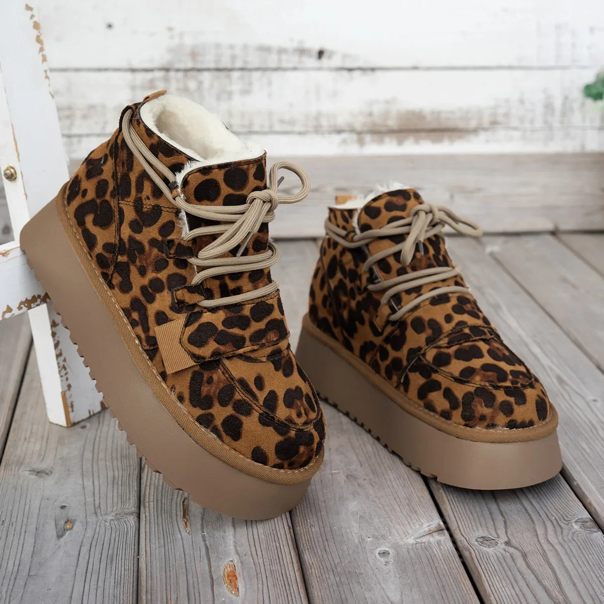 

Women's Snow Boots 2024 New Winter Leopard Print Plus Fleece Casual Warm Lace-up High Top Thick Soled Cotton Shoes