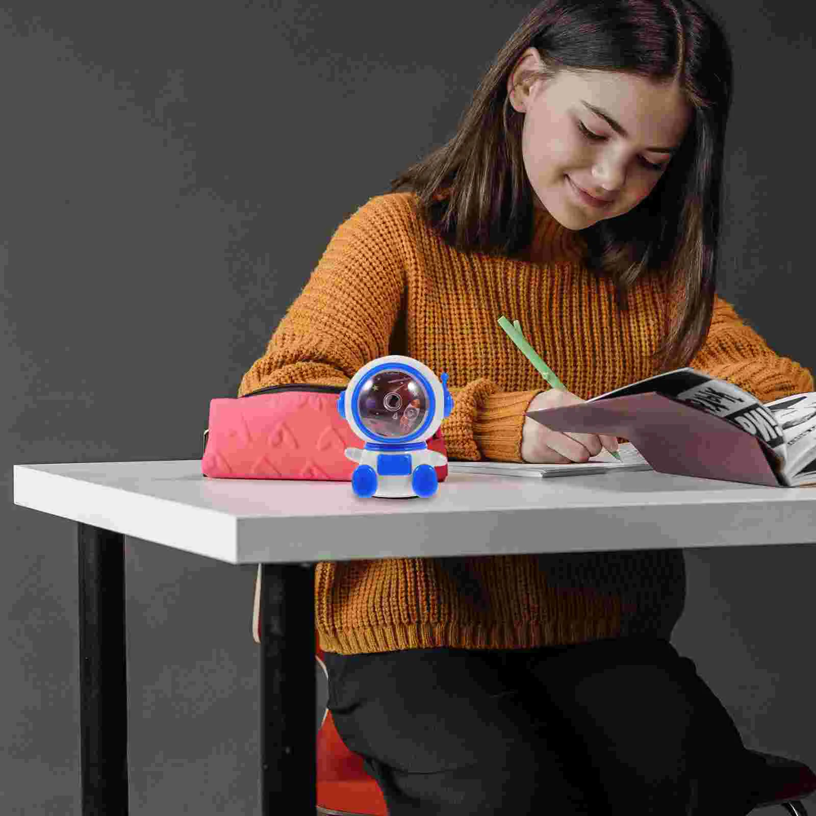 

Electric Knife Sharpener Manual Pencil Students Mini Sharpeners Make up Small Adorable Universal Blue Office Supplies Child