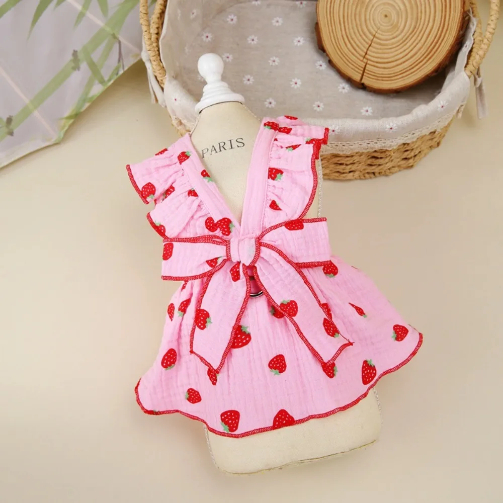 

Cute Strawberry Print Pet Dog Dress Bow Chihuahua Clothing Summer Puppy Skirt Sweet Cool Cat Dog Skirt Pet Supplies