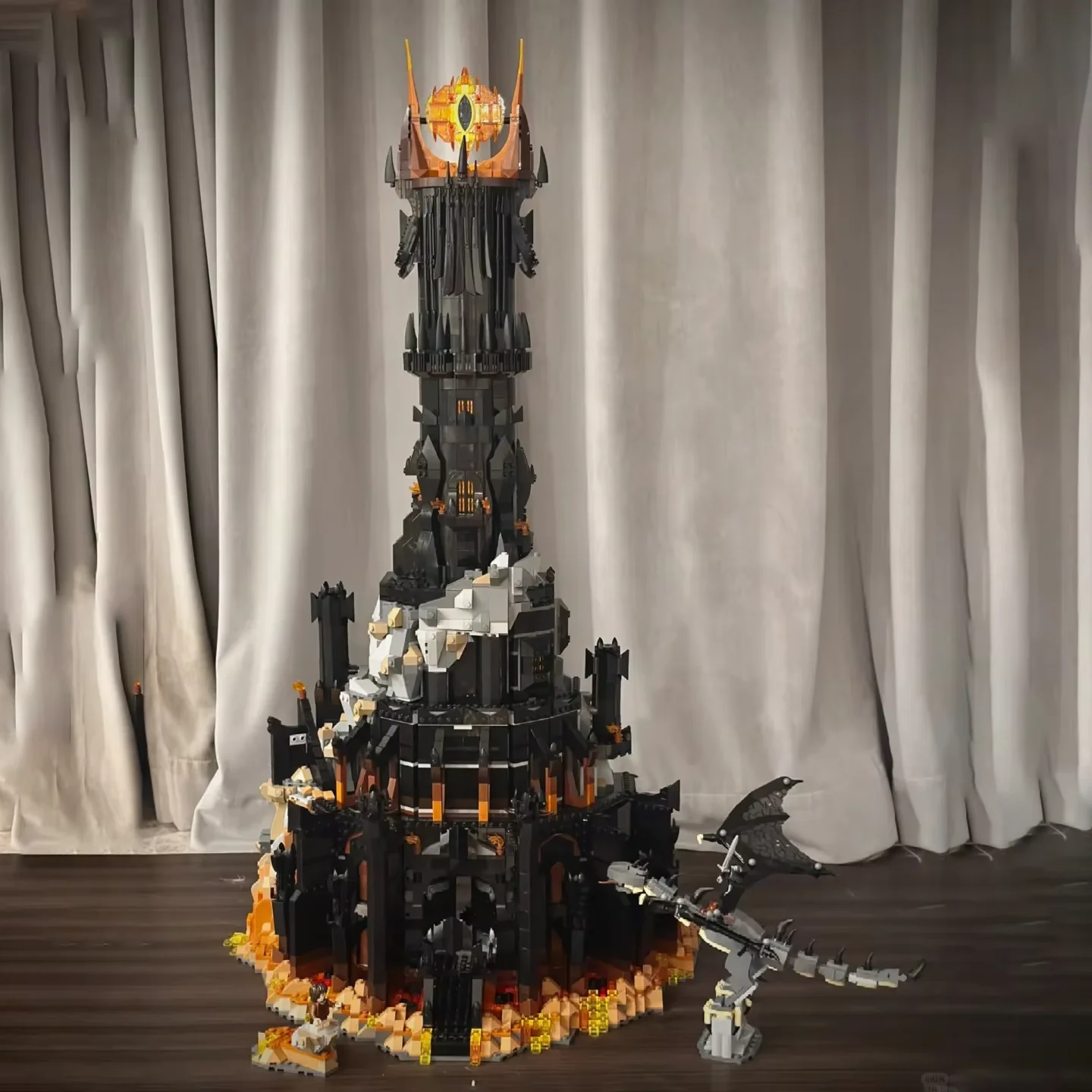 5471 Stück auf Lager 10333 Black Tower Barrad Tower Dark Modell Bausteine Spielzeug Jungen Erwachsene Geburtstag Weihnachtsgeschenk