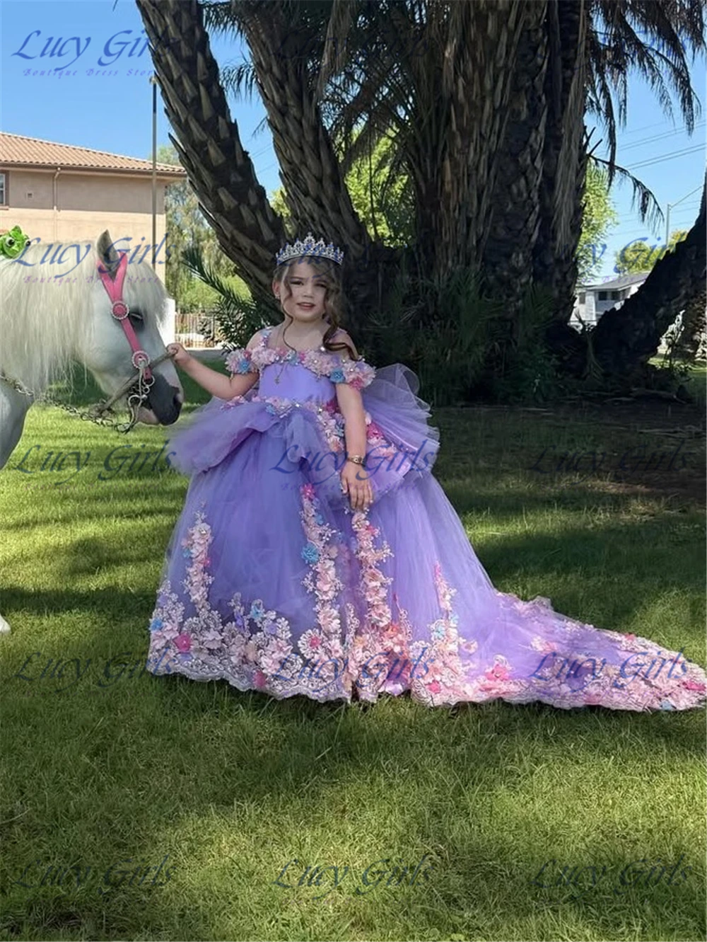 Luxurious Flower Girl Dress Lavender Tulle Fluffy for Wedding Gown Sleeveless Exquisite Flowers Appliques Banquet Evening Gowns