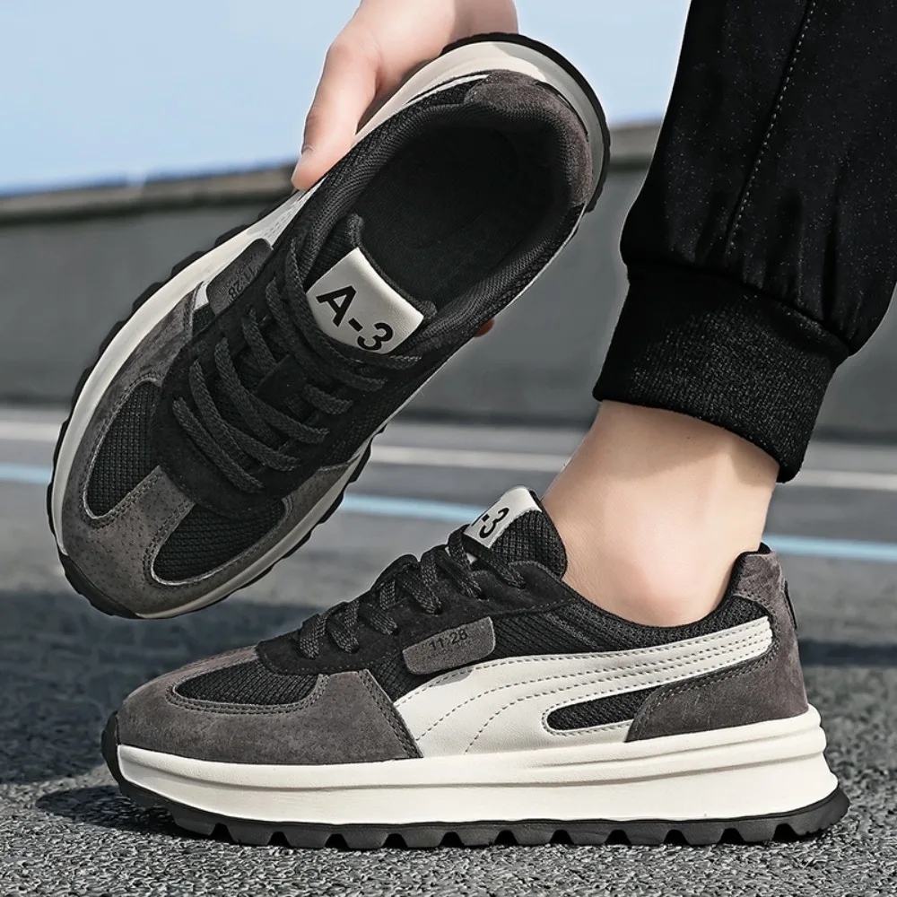 New Casual Sneakers Men Sports Shoes Autumn Fashionable British Style Soft Sneakers Trendy Running Shoes Vintage Versatile Casual Thick view 4