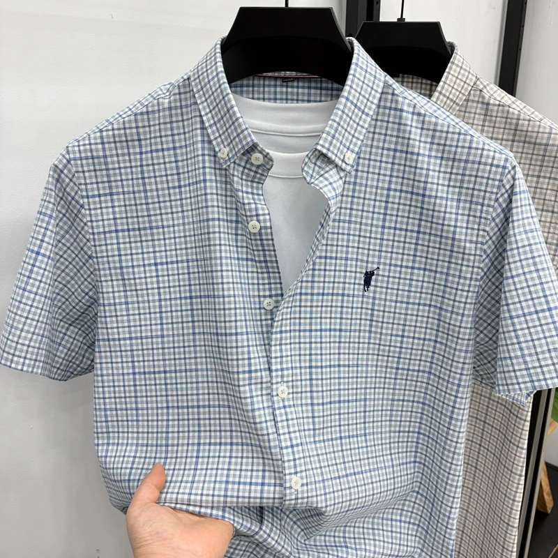 Camisa de Manga Curta para Homens no Verão, Design Fino para Homens, Camisa Bordada Xadrez de Alta Qualidade, Top de Algodão Puro
