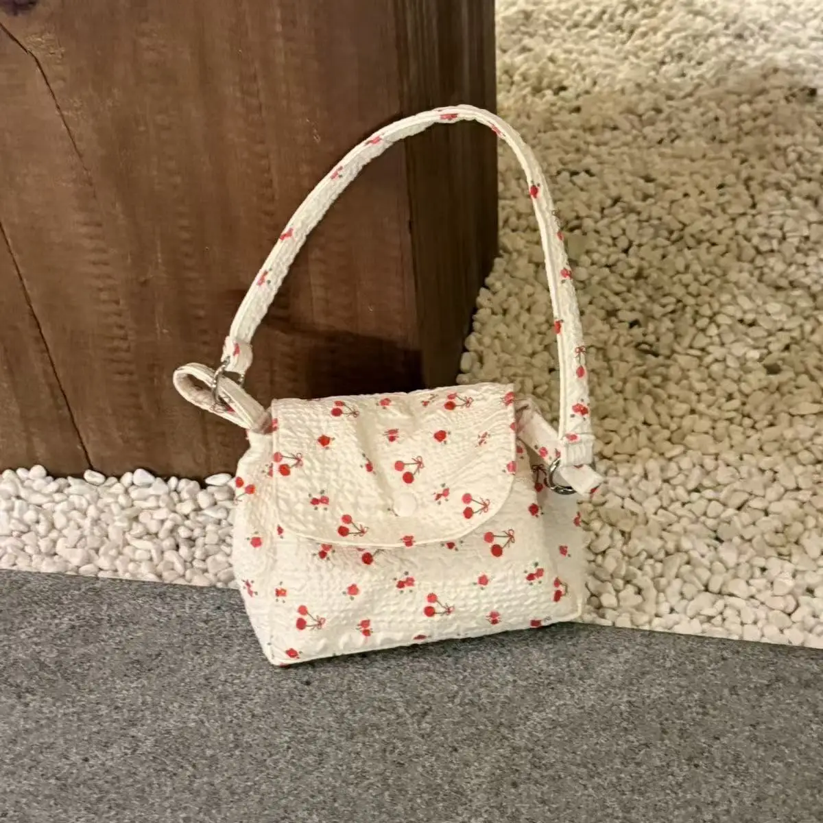Cherry Blossom Student Korean Series Large Capacity Outing Small Fresh Cute Sweet Printed Travel Handbag Decorative Storage Bag