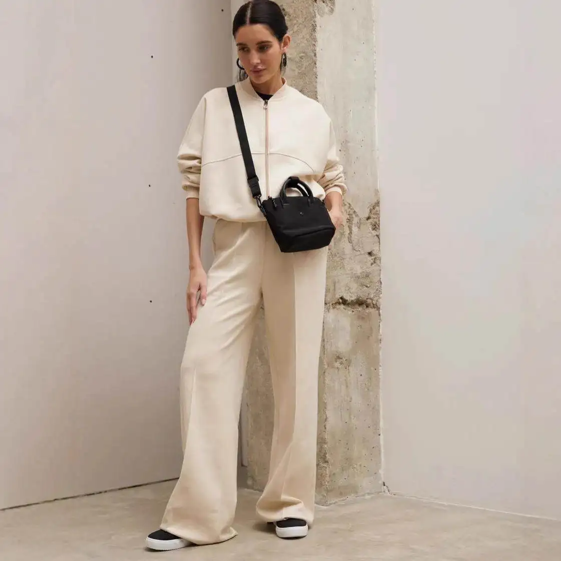 

Велюровый комплект-двойка для женщин: повседневный кардиган на молнии с длинными рукавами и эластичные брюки с широкими штанинами, цветные, со средней/заниженной талией