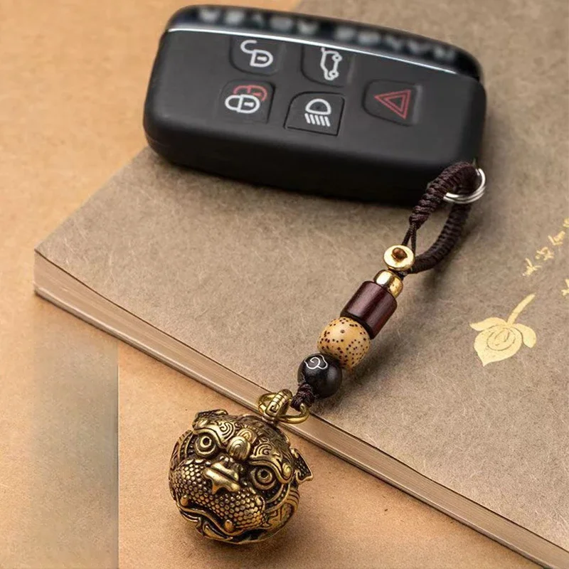 

Vintage Brass Beast Pixiu Bell Car Keyring Hangings Jewelry Chinese Style Luxury Keychains Pendants Motocycle Key Chain Lanyard