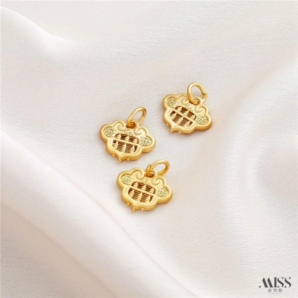 18K Goud Kleurbehoud Lange Levensduur Slot Holle Lotusblad Lotus Pod Effen Bal Hanger Handgemaakte DIY Accessoires