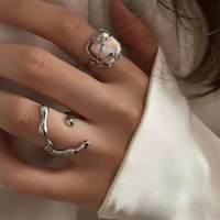 2Pcs/Set Floral Silver Color Rings Vintage Pearl Finger Ring Set for Women Geometric Metal Rings Wave Opening Ring Jewelry