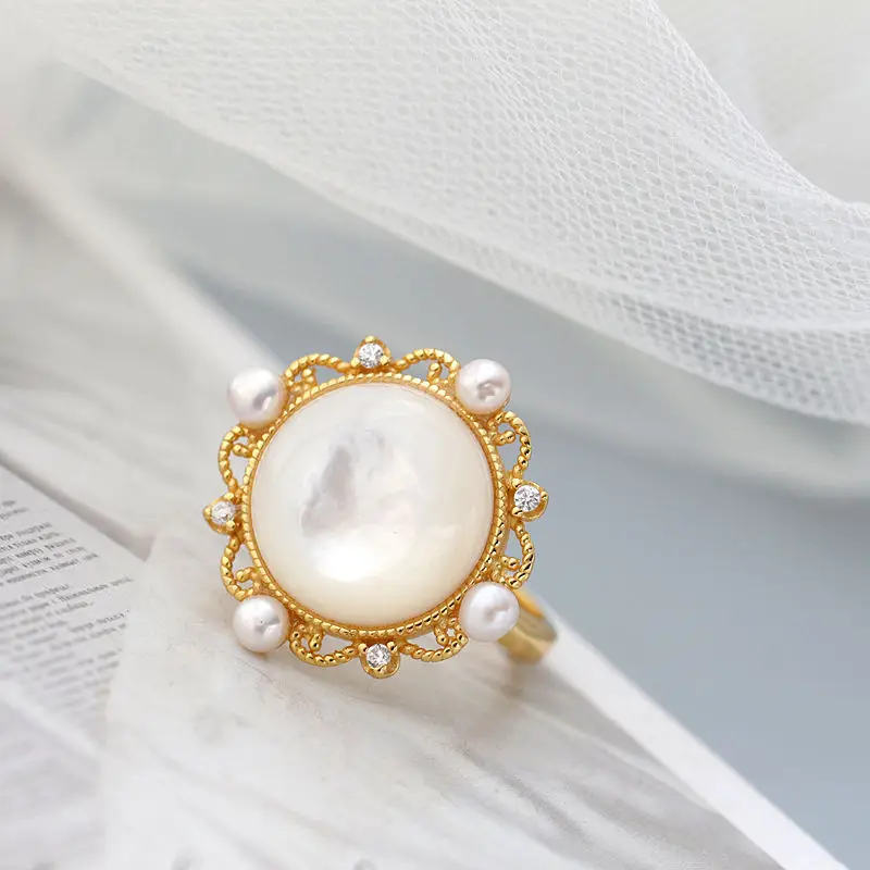 Simple Elegant Women 925 Sterling Silver Ring Inlaid White Mother-of-Pearl and Pearl 18k Gold Plating Adjustable Rings Jewelry