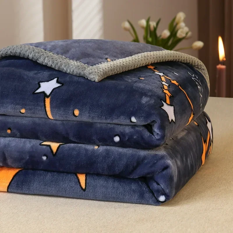 A-Class Winter Cute Printed Flannel Blanket Double Sided Warm Raschel Blanket for Office Multi Purpose Anti-Static Bedspread