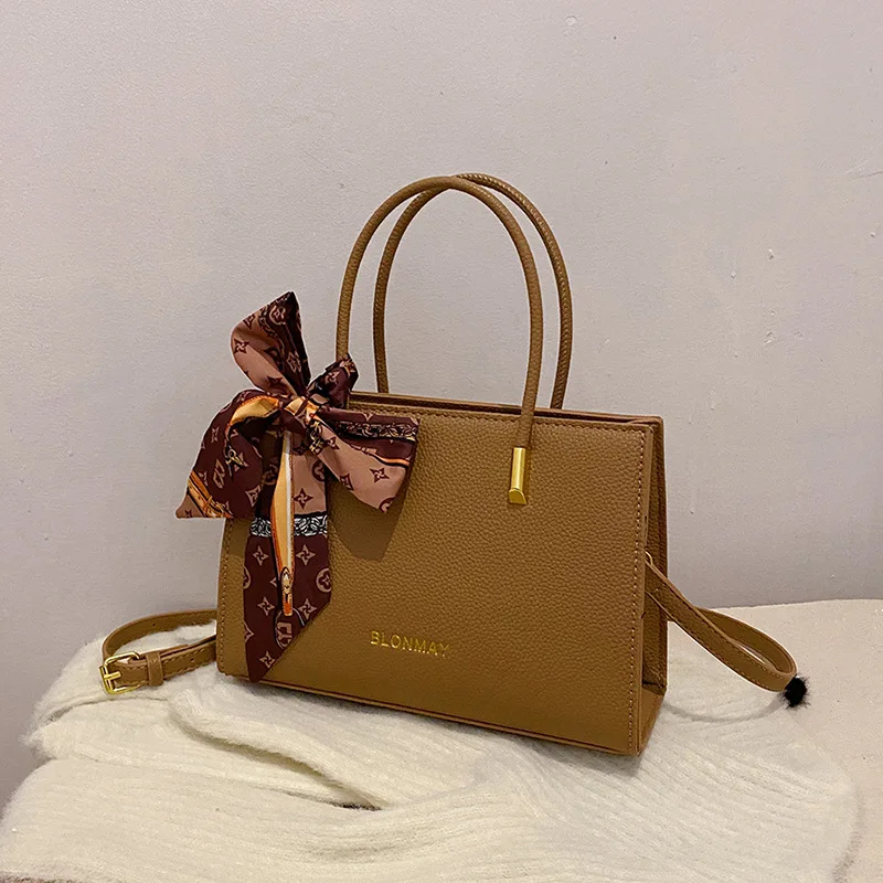 

​​2025 Luxury Tote Bag Elegant Scarf Print Shoulder Purse Minimalist Crossbody Bag for Women High-End Versatile Handbag​