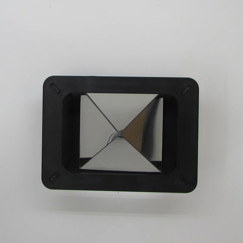 3d โฮโลแกรมพีระมิดจอแสดงผลโปรเจคเตอร์วิดีโอเครื่องขยายเสียงขาตั้งโทรศัพท์มือถือหน้าจอ Universal โทรศัพท์มือถือแว่นขยายหน้าจอสำหรับโทรศัพท์มือถือสมาร์ท