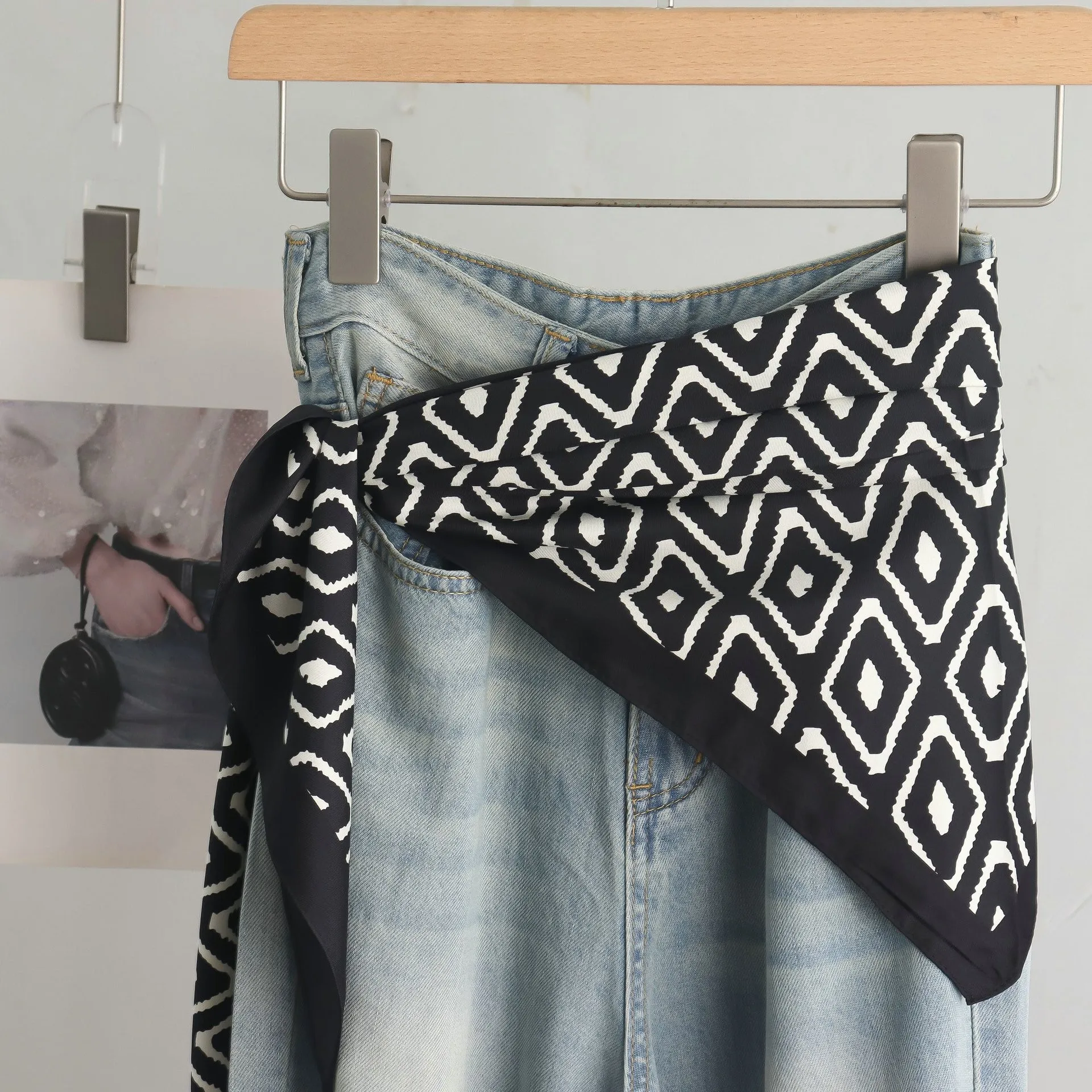 2026 Stacked Wear Twill Dreieckstuch als Taillenband, vielseitiges dekoratives Kopftuch, Halstuch, stilvolles Layering
