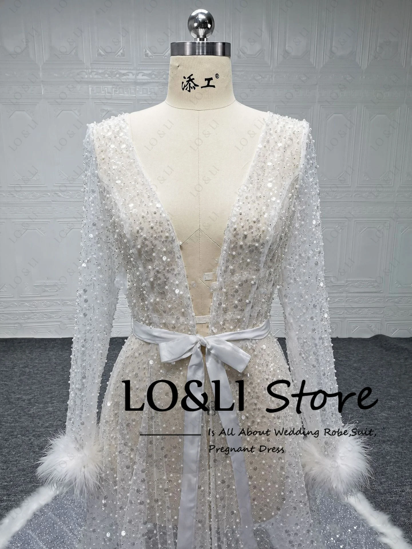 LO&LI Bride Robe Wedding Gowns For Women 2023 Bride Luxury Pearl Sparking Beading Feather Dressing Boudoir Birthday Party Set