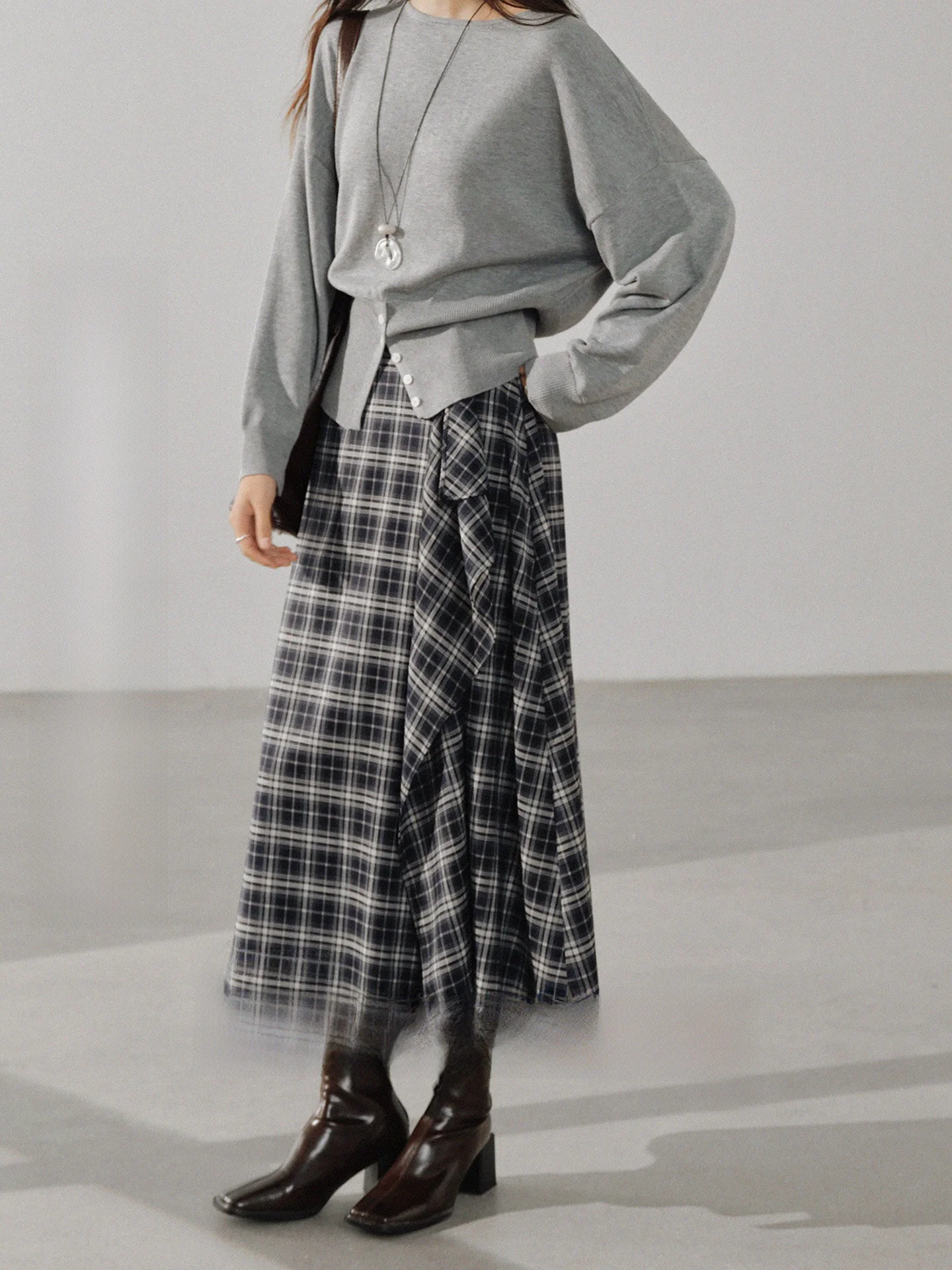 

Casual Plaid f Skirt Women's High Waist A-Line Flounce Design Autumn Slimming Polyester Viscose Spandex Zipper Closure