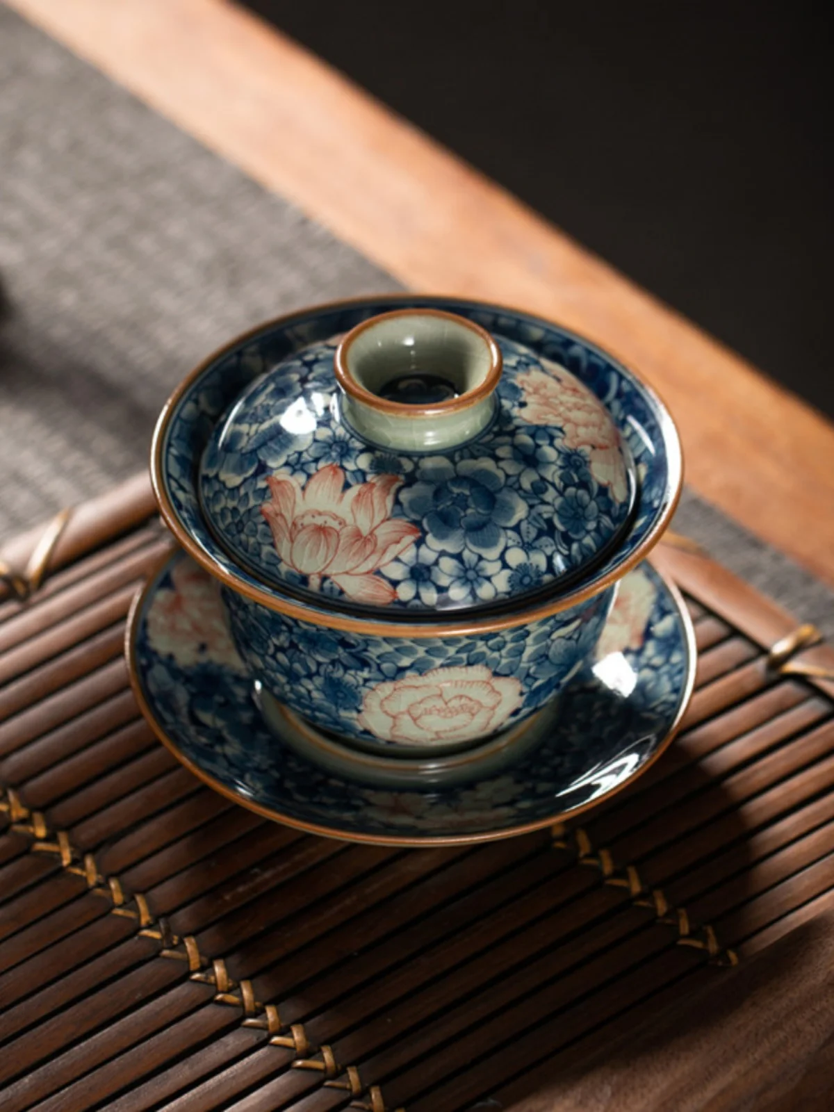 

Расписанная вручную старинная сине-белая чайная чаша-кувшин из глины, высококачественная посуда для заваривания чая, винтажная, из Цзиндэчжэня