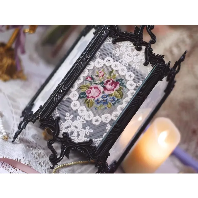 [Ode To Roses In Th…