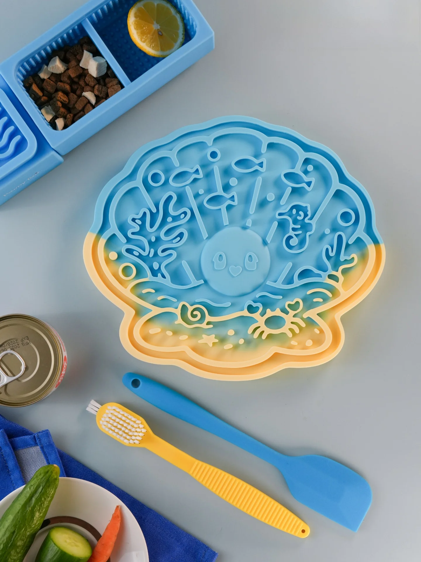 food-grade-silicone-double-sided-lick-mat-for-cats-and-dogs-pawnytail-gift-box-pet-feeding-bowl-slow-feeding-chew-toy