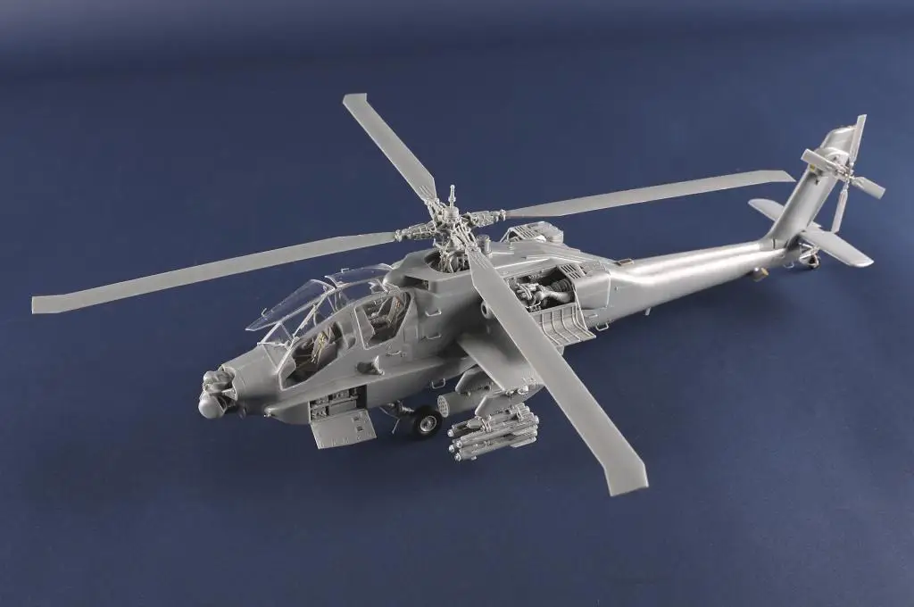 Trumpeter 05114 1:35 AH-64A Apache Early Plastic Model Kit