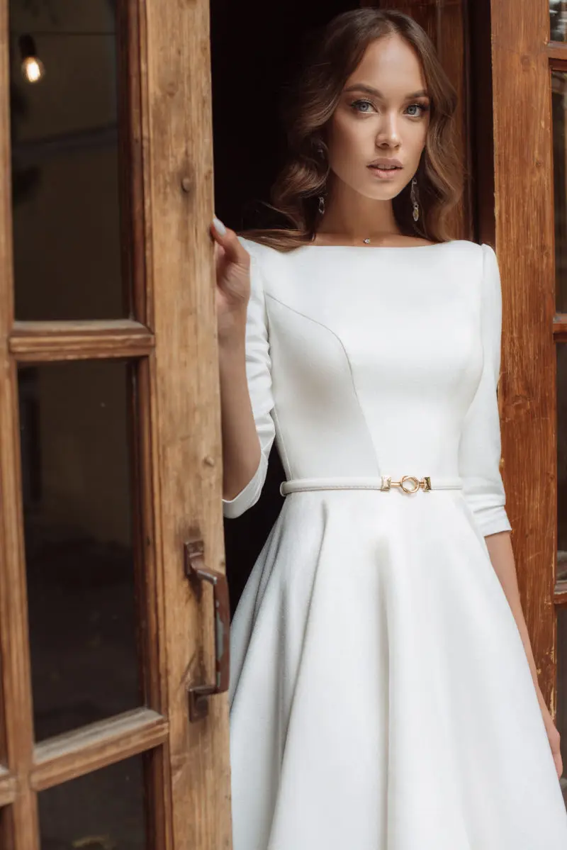 Elegantes Satin Brautkleid Langarm Satin Brautkleider mit Gürtel A-Linie anpassen, um Boden länge charmant 2024 zu messen