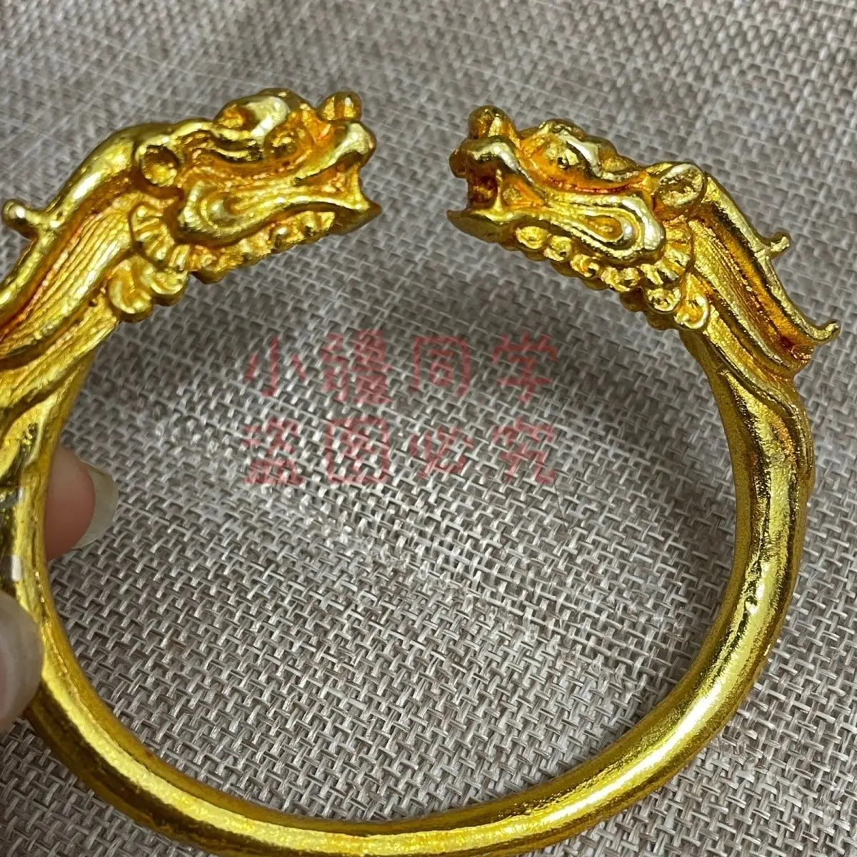 Chinese style dragon bracelet open gold bracelet transfer handicraft decoration