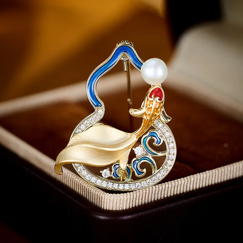 

Chinese Style Retro Koi Gourd Freshwater Pearl Brooch High-end Exquisite Hanfu Cheongsam Brooch Suit Accessory Pin