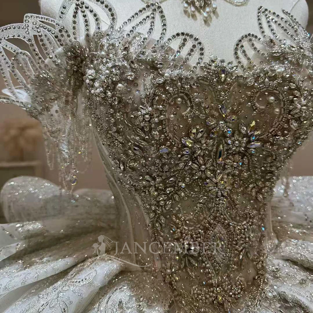 カスタマイズされたスクープネック半袖ボールガウンレースチャペルトレインウェディングドレスフリルvestidos de novia高級ノビアス公式