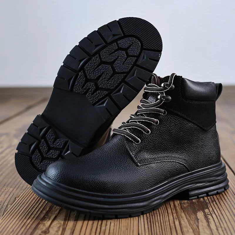 Nuevas botas de exterior para hombre, botas antideslizantes cálidas de suela gruesa para otoño e invierno, botas de cuero informales cómodas y de corte alto a la moda