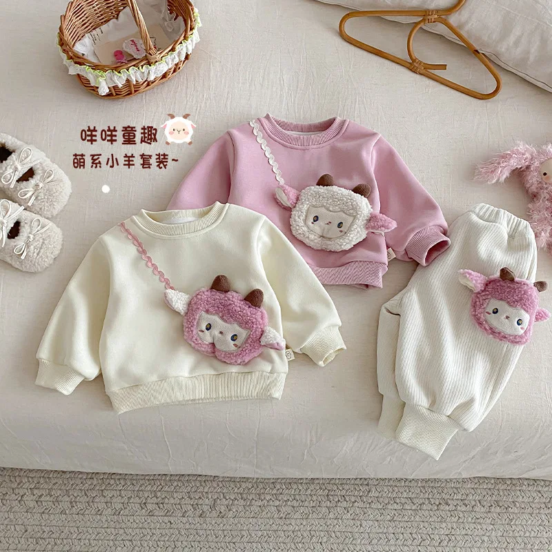 Girls' Plush Lamb Hoodie 2025 New Winter Baby Super Cute Cartoon Korean Version Pullover for Children's Winter Clothing