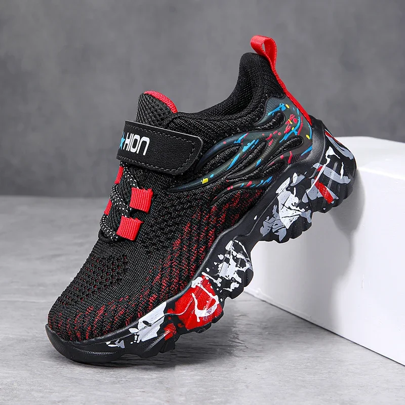 2024 New Fashion Running Shoes for Kids Breathable Knit Sports Shoes Children Casual Black Sneakers for Boys Girls Athletic Shoe