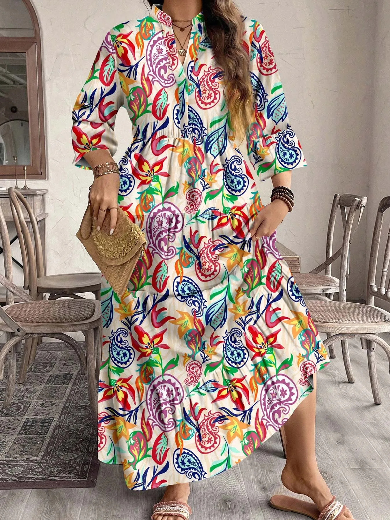 

Plus Size Floral Dress for Women, Casual All Seasons Fitted Style Dress, Comfortable Moderate Fabric, Perfect for Ages 25-54