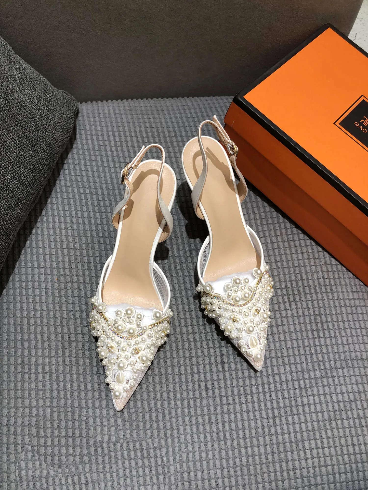 Summer New French High Heels, Slim Heels, Pointed Toe, Headband, Water Diamond Style, Lace One Line Buckle Sandals, Female