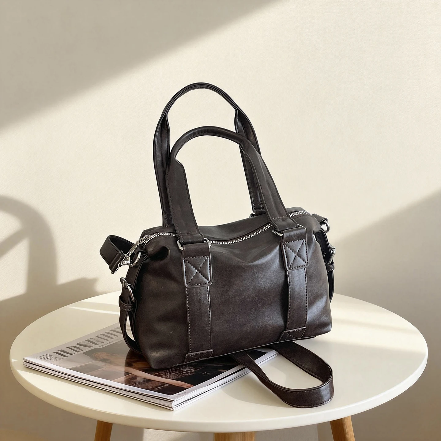 

Маленькие женские сумки из искусственной кожи на плечо, летняя новинка 2026 года, модные сумки-тоут и клатчи конфетных цветов