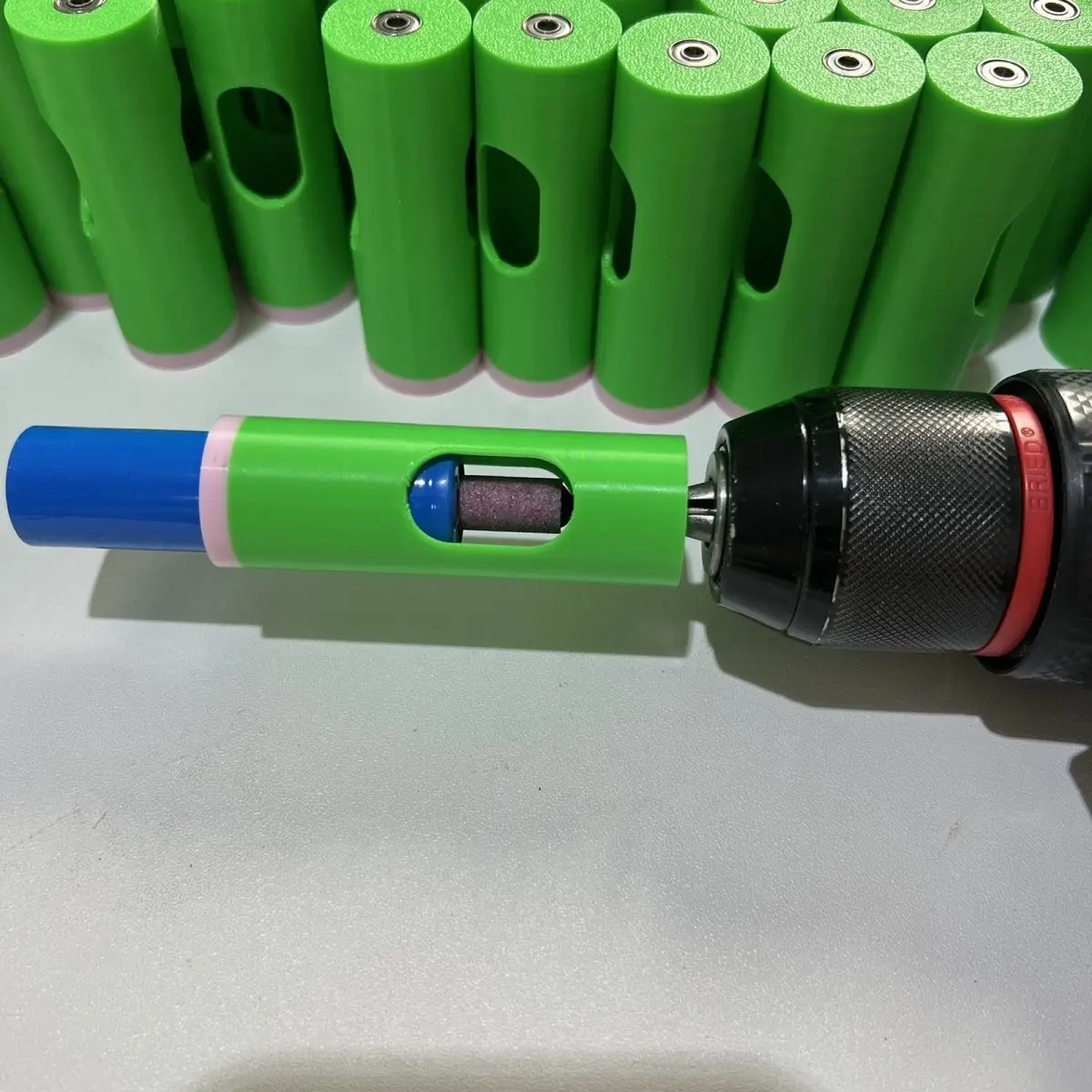 Polishing tools: 18650 lithium battery solder joint grinding, 21700 auxiliary grinding tool set, grinding rod, grinding sleeve