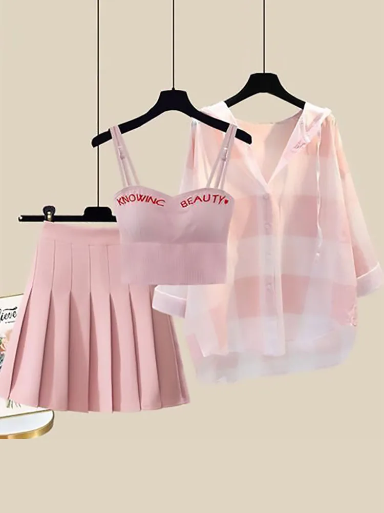 

Летний антивозрастной комплект из трех предметов: вязаная укороченная рубашка с капюшоном в клетку, ретро-стиль, юбка, для молодых женщин 18-25 лет