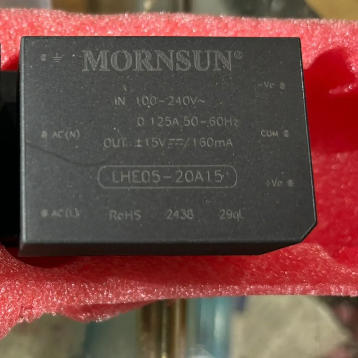 

LHE05-20A15 Genuine AC-DC power module LHE05-20A05 LHE05-20A12 IC chip integrated circuit