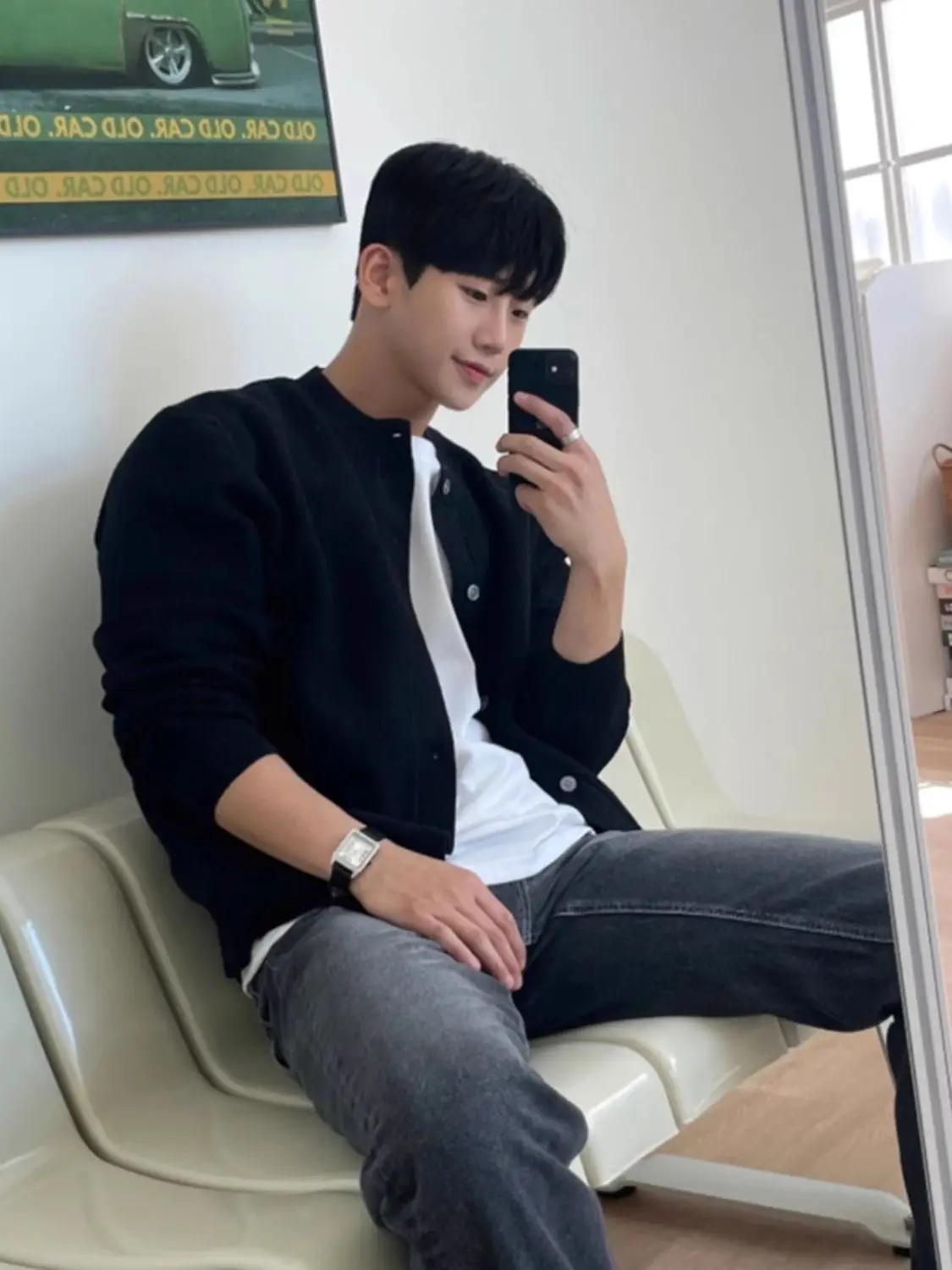 

Мужской кардиган-свитер 2026 в стиле Lazy Style: модный корейский дизайн, однотонный, универсальный, стильный топ