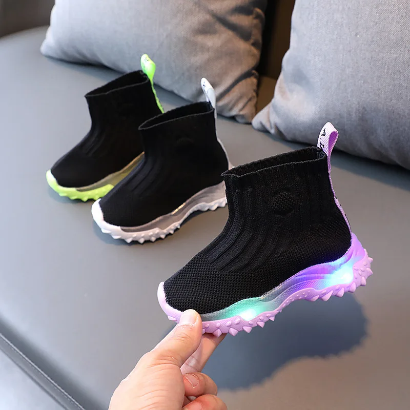 Kids LED Shoes for Boys Girls Fashion New Girls Sock Shoes Flashing Light Knitted Soft Sole Luminous Boys Sneakers Breathable