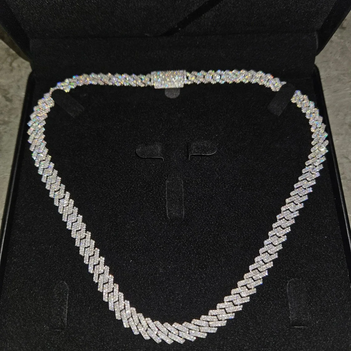 

Hiphop Moissanite Cuban Chain Two Rows 925 Silver Iced Out 14mm Customized Moissanite Cuban Link Chain
