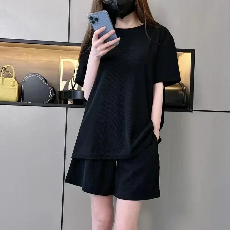 

Summer New Fashionable Loose-Fit Short Sleeve T-Shirt Suit Women's Wide-Leg Shorts Casual Sports 2-Piece Set for Women
